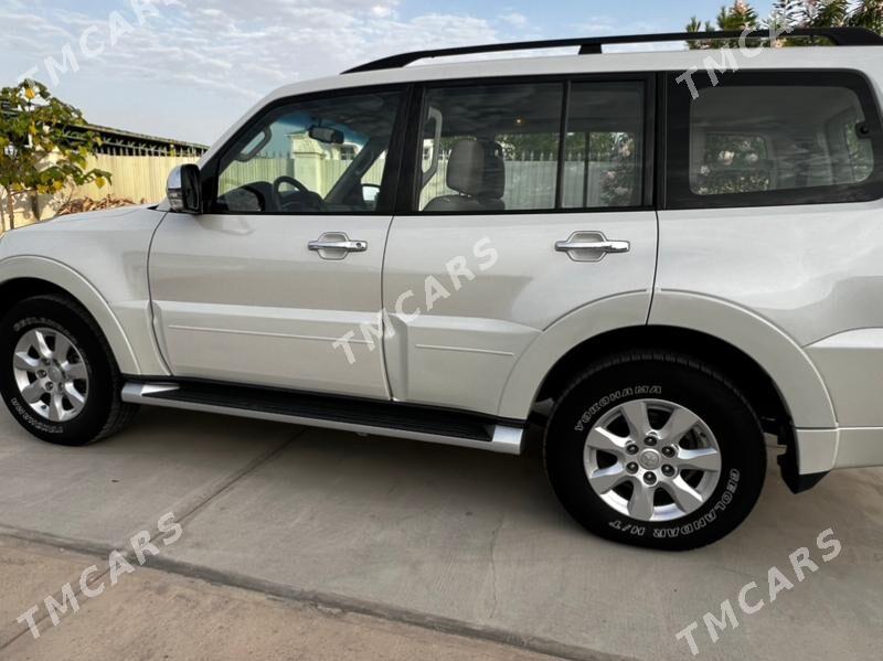 Mitsubishi Pajero 2014 - 300 000 TMT - Aşgabat - img 8