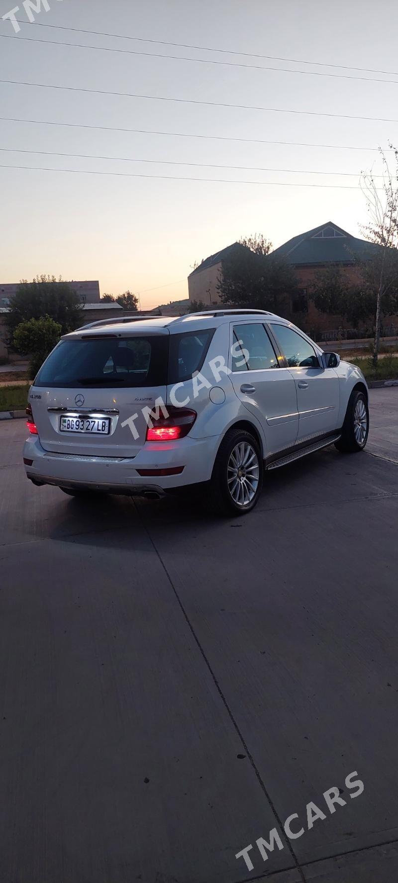Mercedes-Benz ML350 2009 - 225 000 TMT - Türkmenabat - img 3