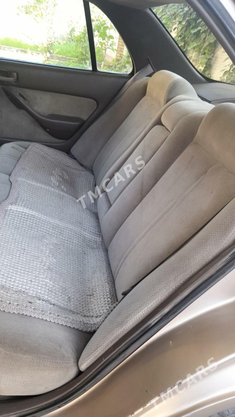 Toyota Camry 1995 - 90 000 TMT - Saýat - img 2