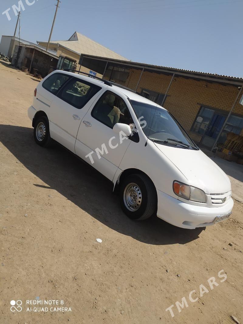Toyota Sienna 2002 - 120 000 TMT - Mary - img 4