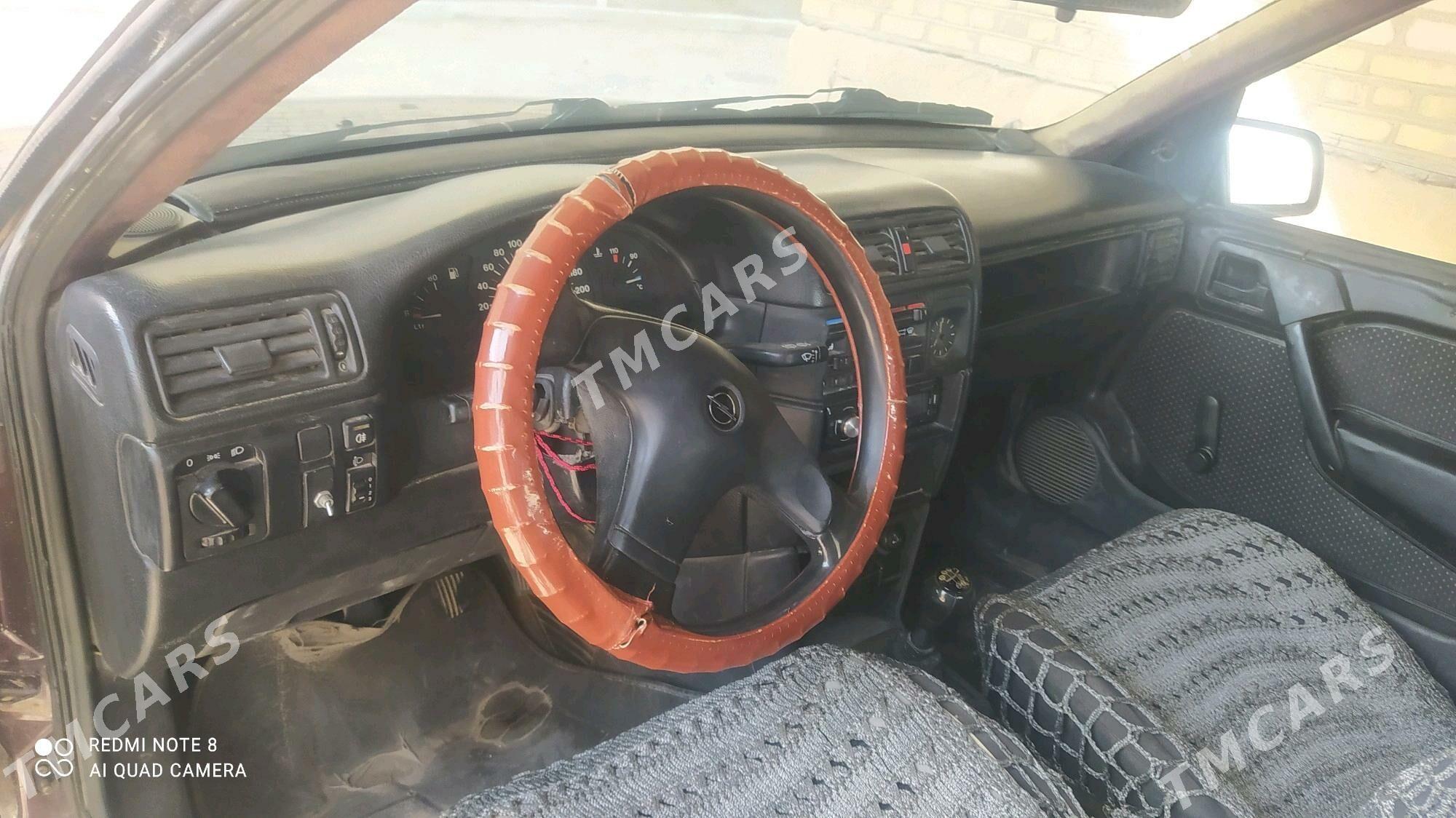 Opel Vectra 1993 - 32 000 TMT - Murgap - img 2