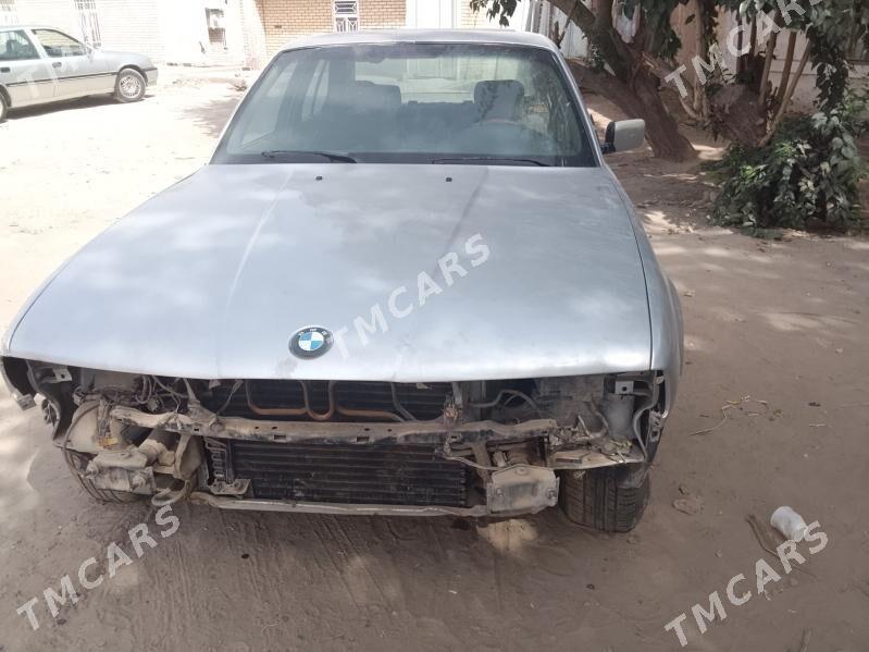 BMW 1 Series 2007 - 10 000 TMT - Мары - img 4