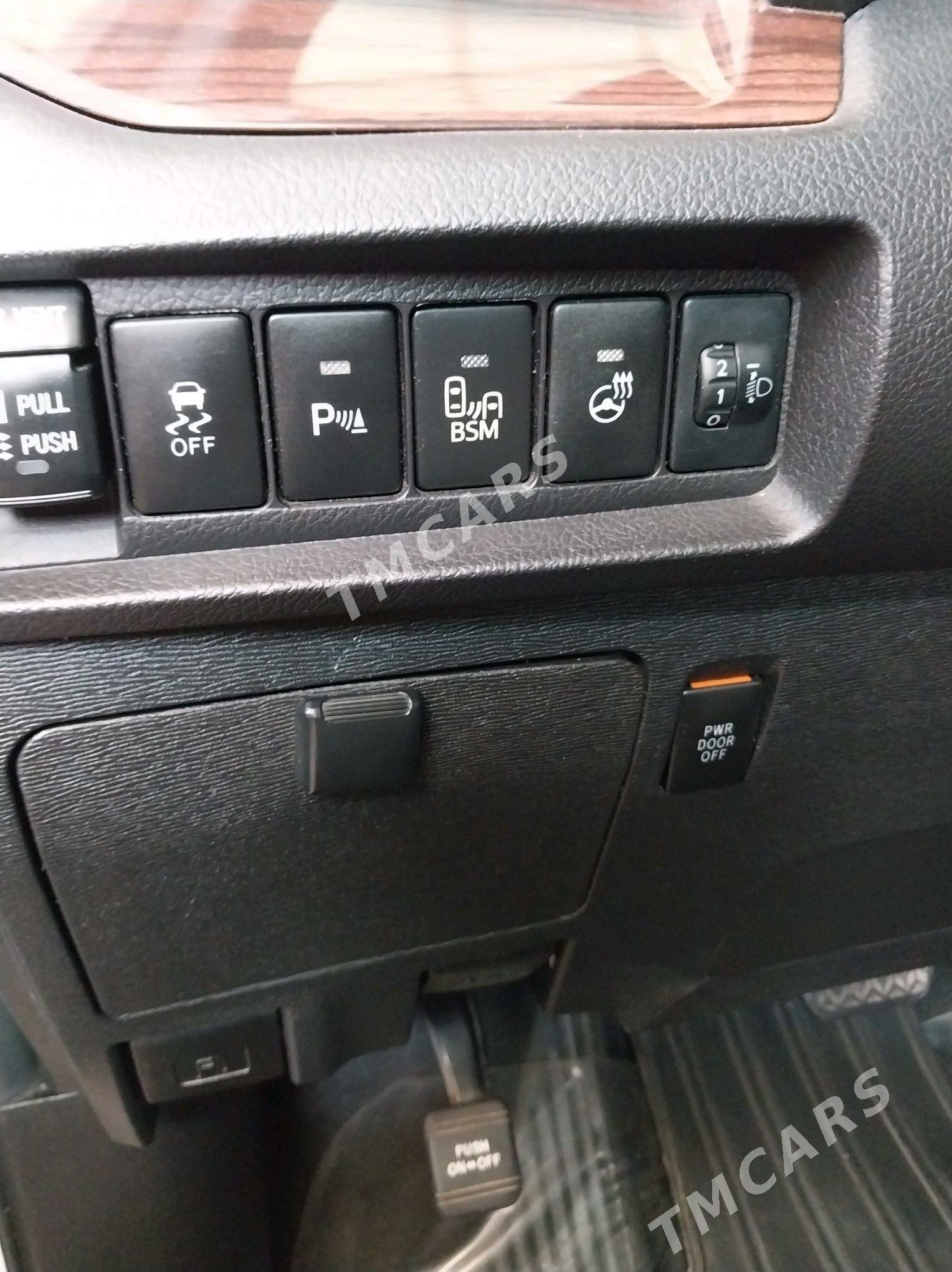 Toyota Sienna 2017 - 500 000 TMT - Daşoguz - img 6