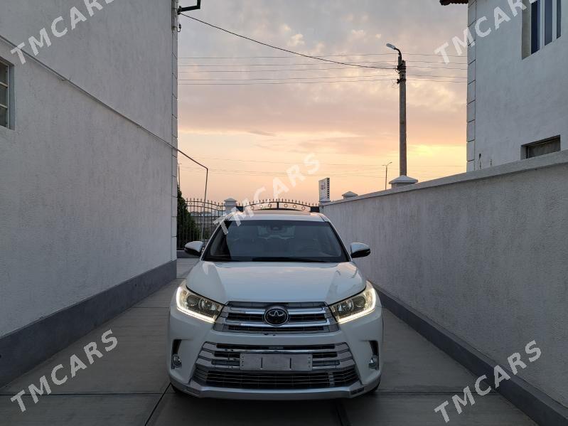Toyota Highlander 2018 - 525 000 TMT - Дашогуз - img 2