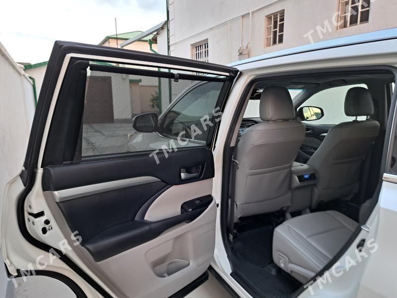 Toyota Highlander 2018 - 525 000 TMT - Дашогуз - img 9