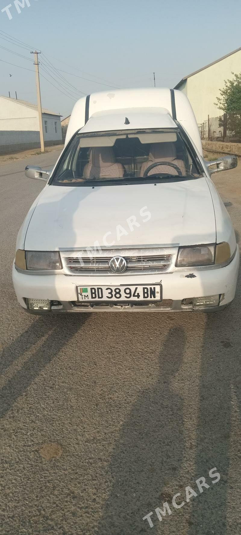 Volkswagen Caddy 2003 - 28 000 TMT - Берекет - img 2