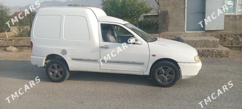 Volkswagen Caddy 2003 - 28 000 TMT - Берекет - img 4