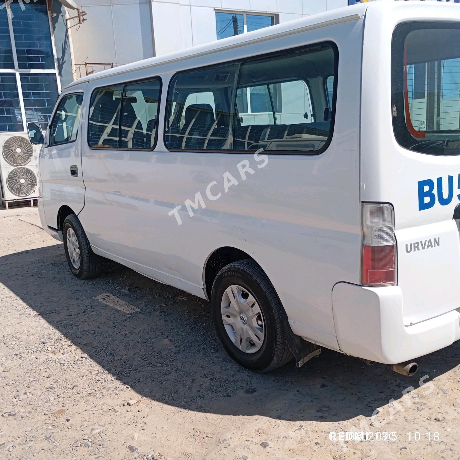 Nissan Urvan 2004 - 130 000 TMT - Векильбазар - img 5