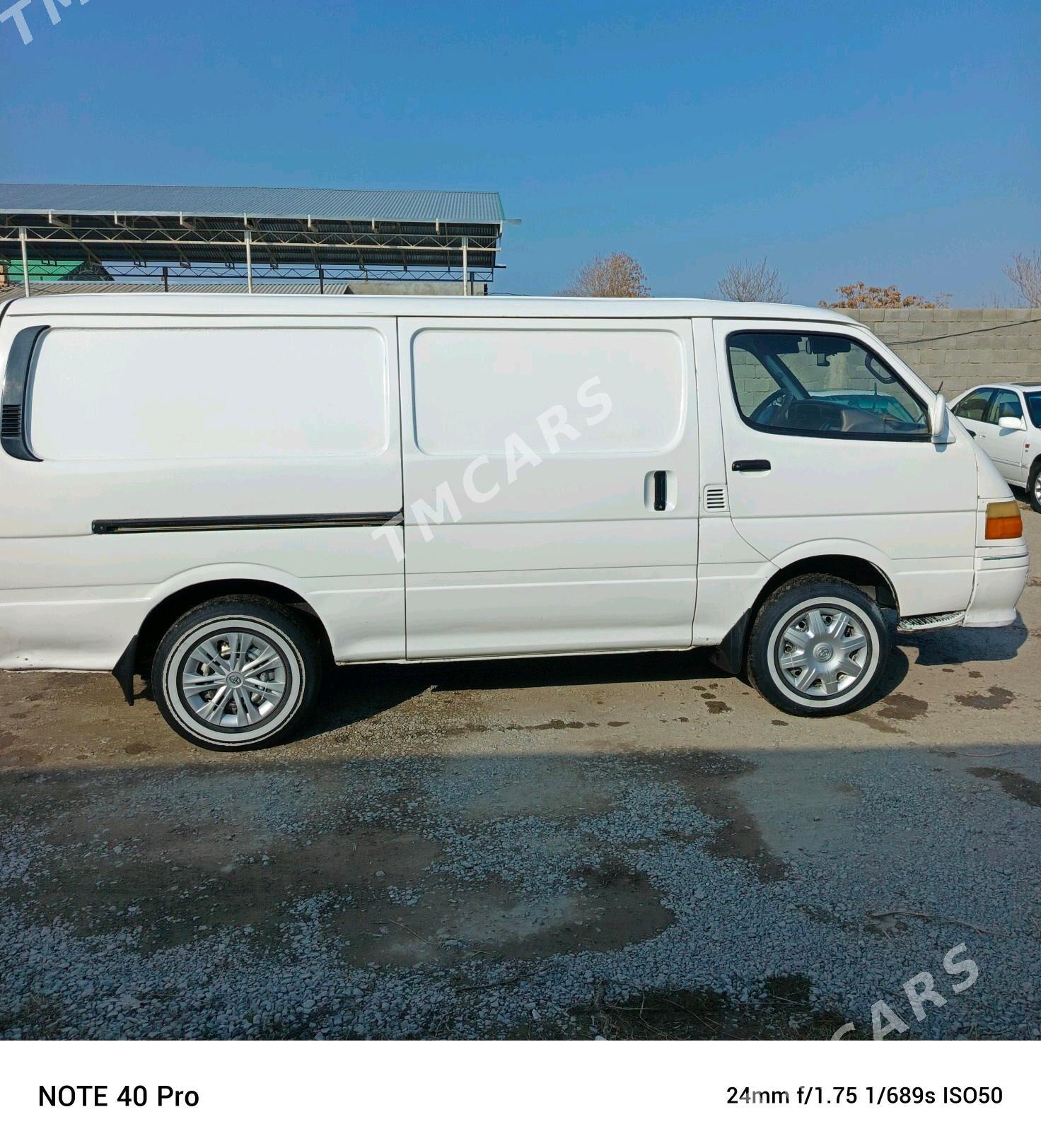 Toyota Hiace 2000 - 100 000 TMT - Bäherden - img 5