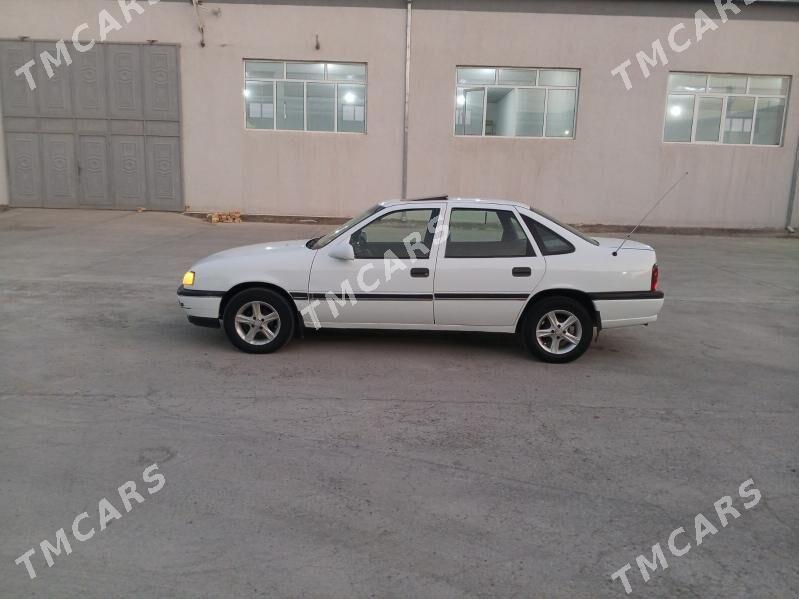 Opel Vectra 1991 - 32 000 TMT - Mary - img 3