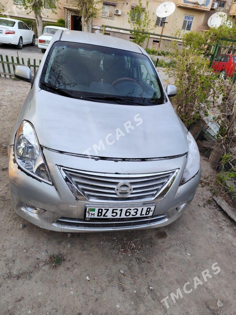 Nissan Versa 2011 - 80 000 TMT - Туркменабат - img 2