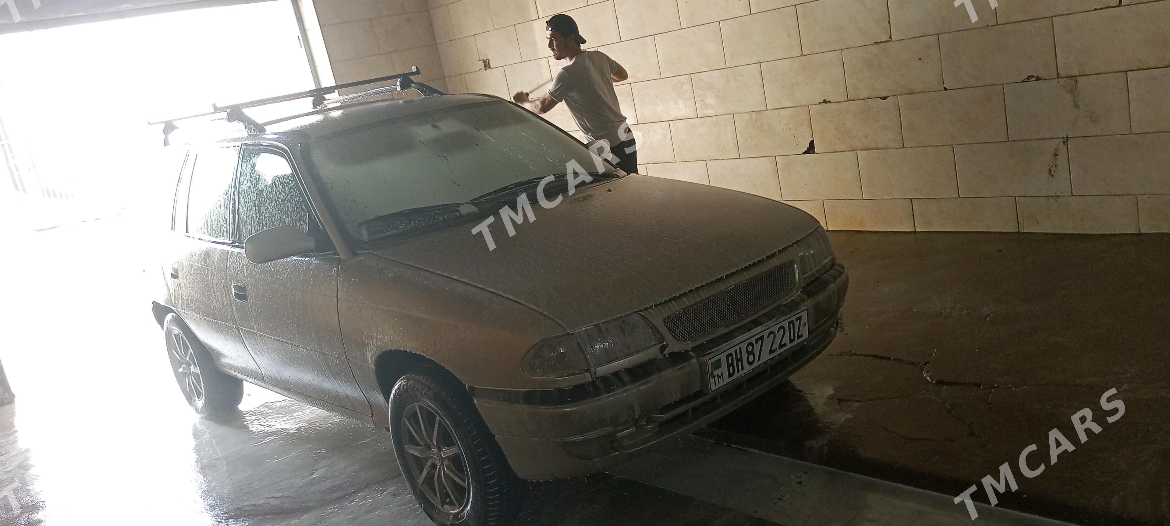 Opel Astra 1996 - 45 000 TMT - Губадаг - img 2