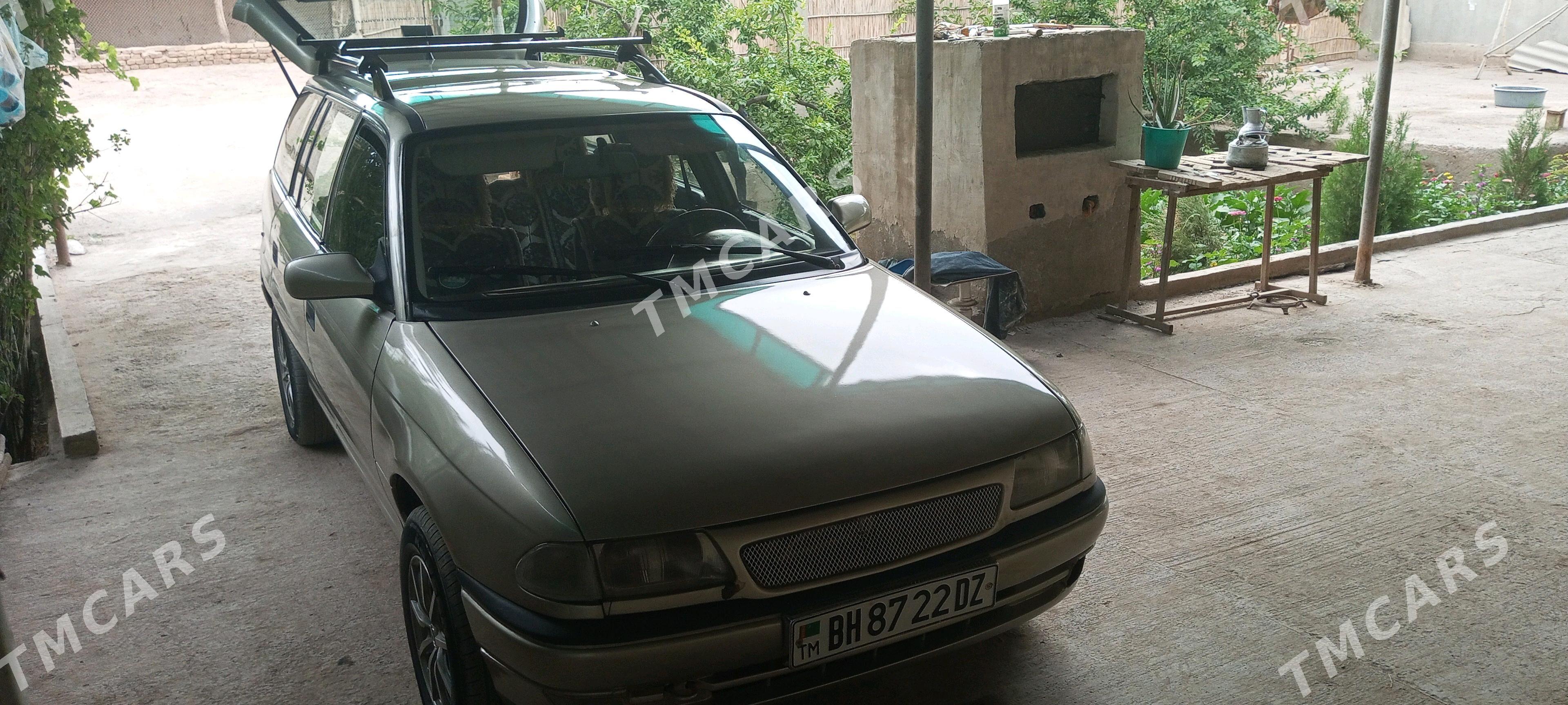 Opel Astra 1996 - 45 000 TMT - Губадаг - img 3