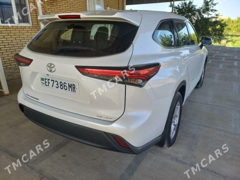 Toyota Highlander 2022 - 480 000 TMT - Мары - img 2