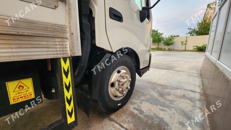 Toyota Hino 2020 - 683 000 TMT - Тязе заман - img 2