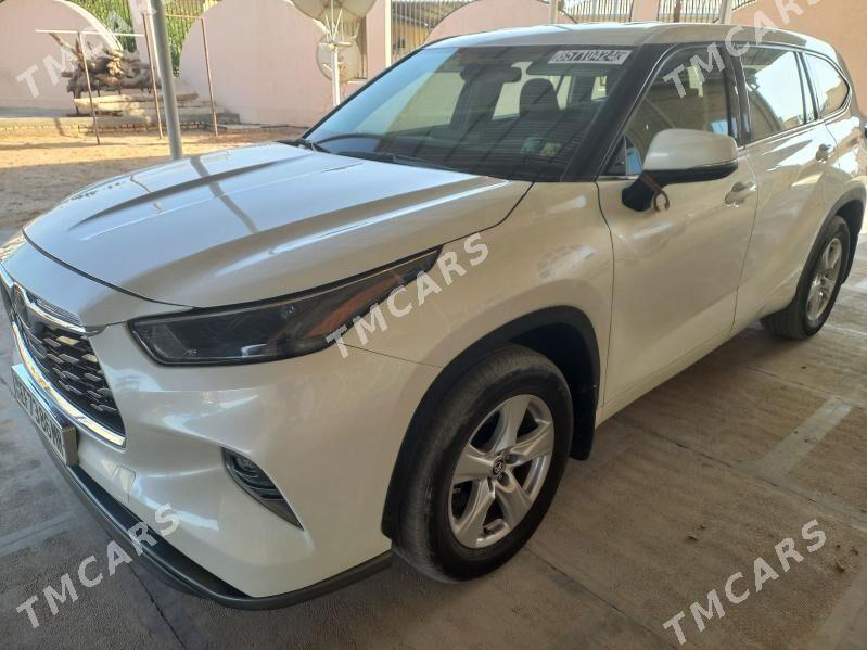 Toyota Highlander 2022 - 480 000 TMT - Мары - img 4