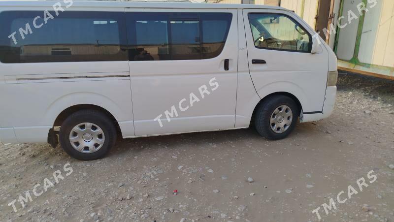 Toyota Hiace 2006 - 220 000 TMT - Балканабат - img 2