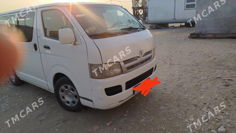 Toyota Hiace 2006 - 220 000 TMT - Балканабат - img 3