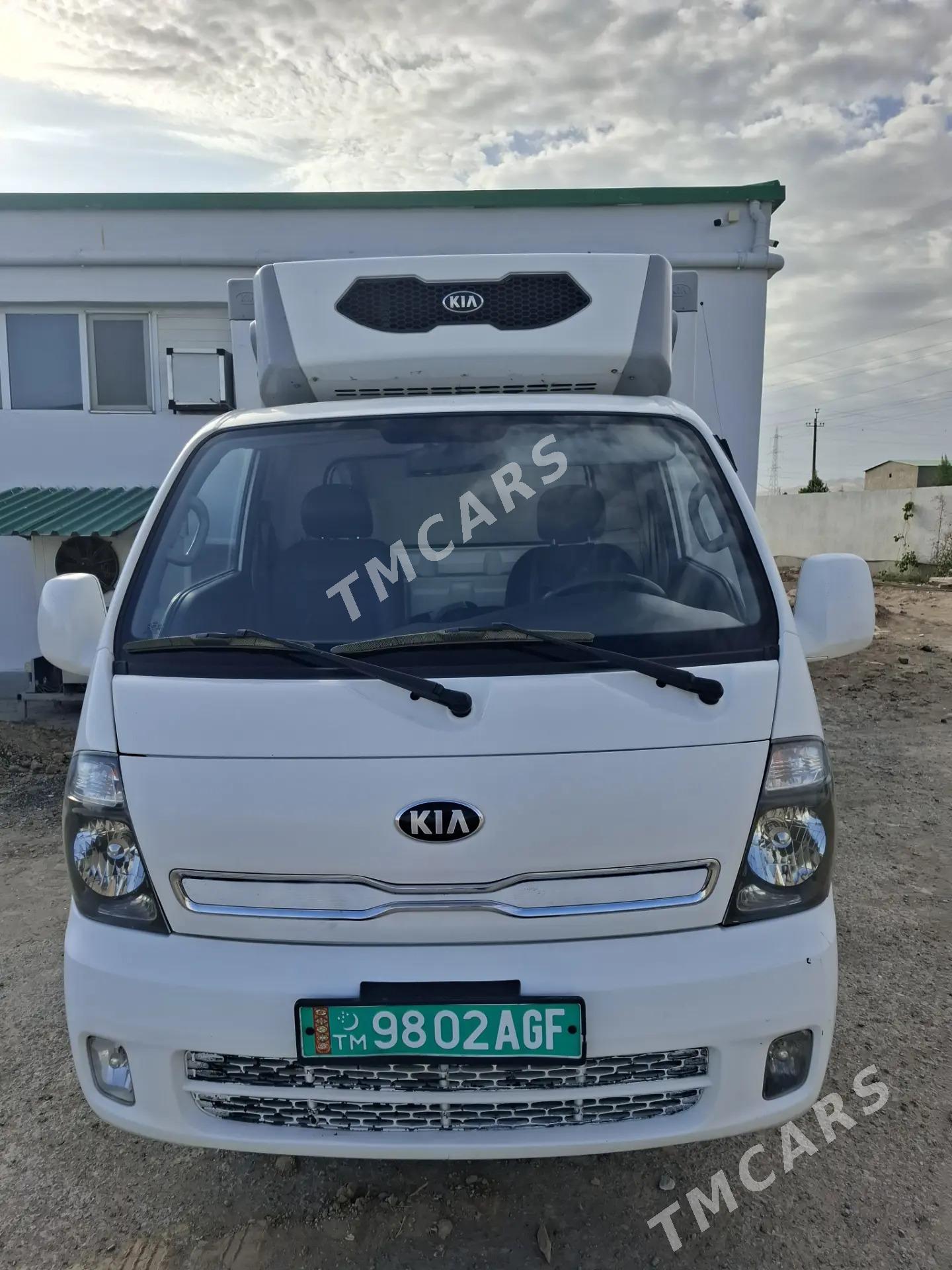 Kia Bongo 2013 - 220 000 TMT - Aşgabat - img 2