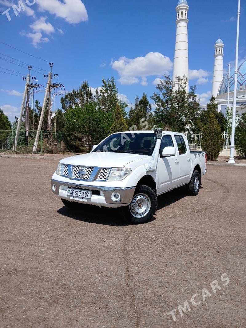 Nissan Navara 2012 - 145 000 TMT - Дашогуз - img 2