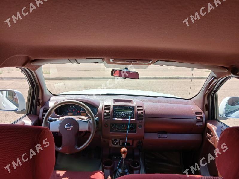 Nissan Navara 2012 - 145 000 TMT - Дашогуз - img 6
