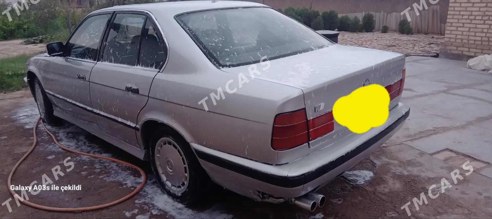 BMW 520 1992 - 35 000 TMT - Türkmengala - img 4