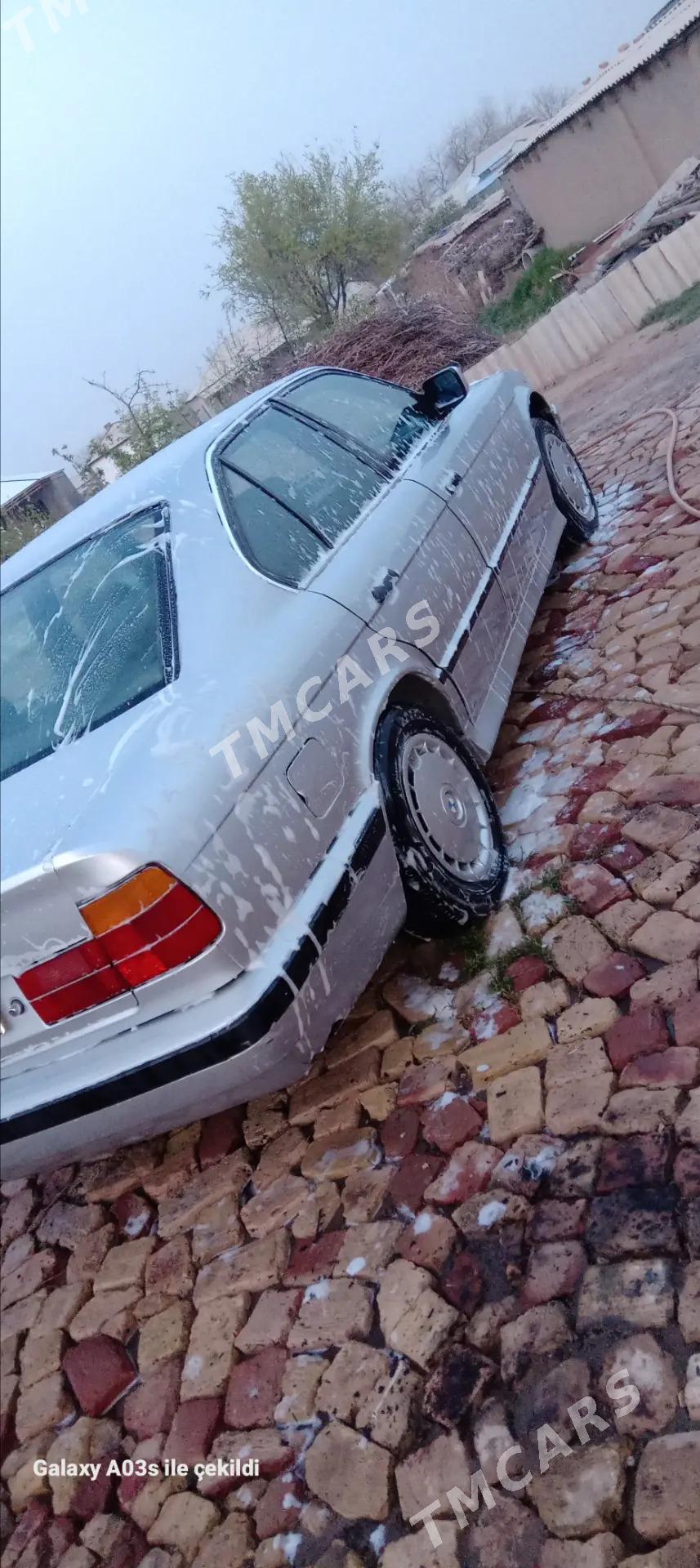 BMW 520 1992 - 35 000 TMT - Türkmengala - img 2