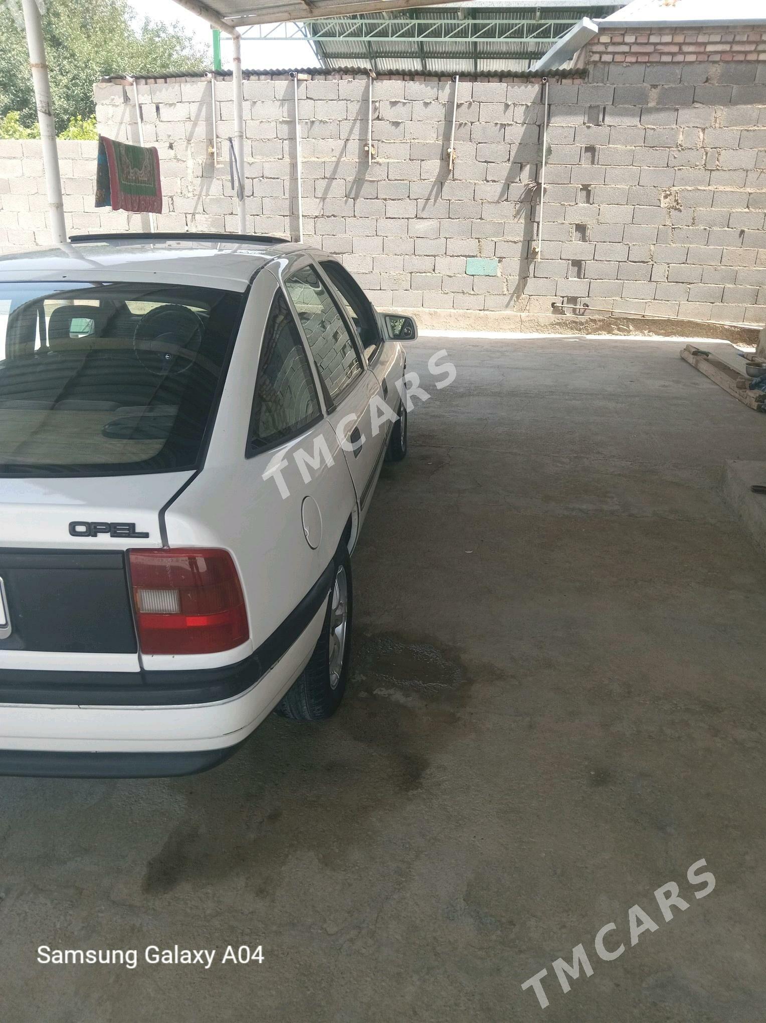 Opel Vectra 1991 - 27 000 TMT - Bäherden - img 5