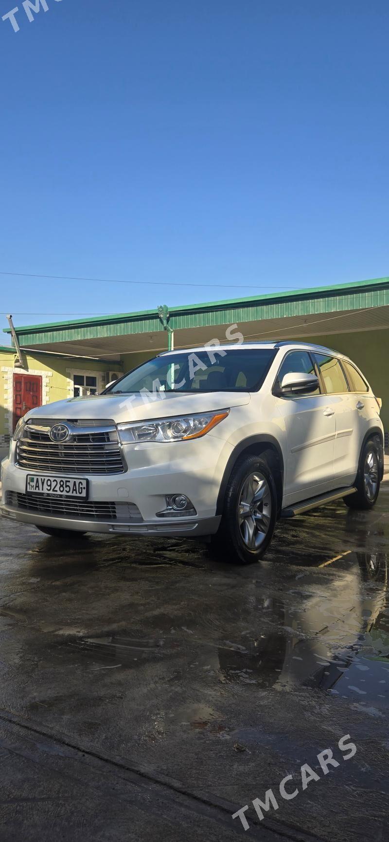Toyota Highlander 2016 - 400 000 TMT - Büzmeýin - img 3