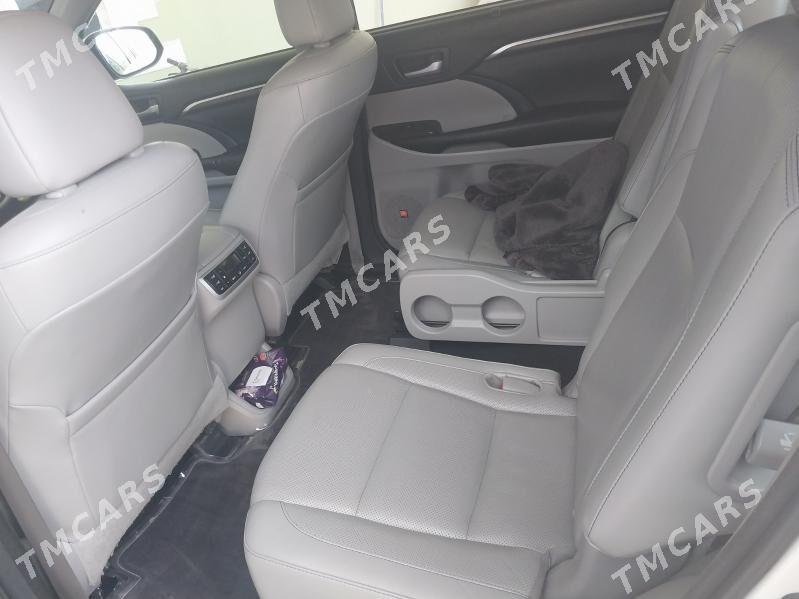 Toyota Highlander 2016 - 400 000 TMT - Büzmeýin - img 8