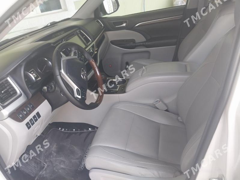 Toyota Highlander 2016 - 400 000 TMT - Büzmeýin - img 9