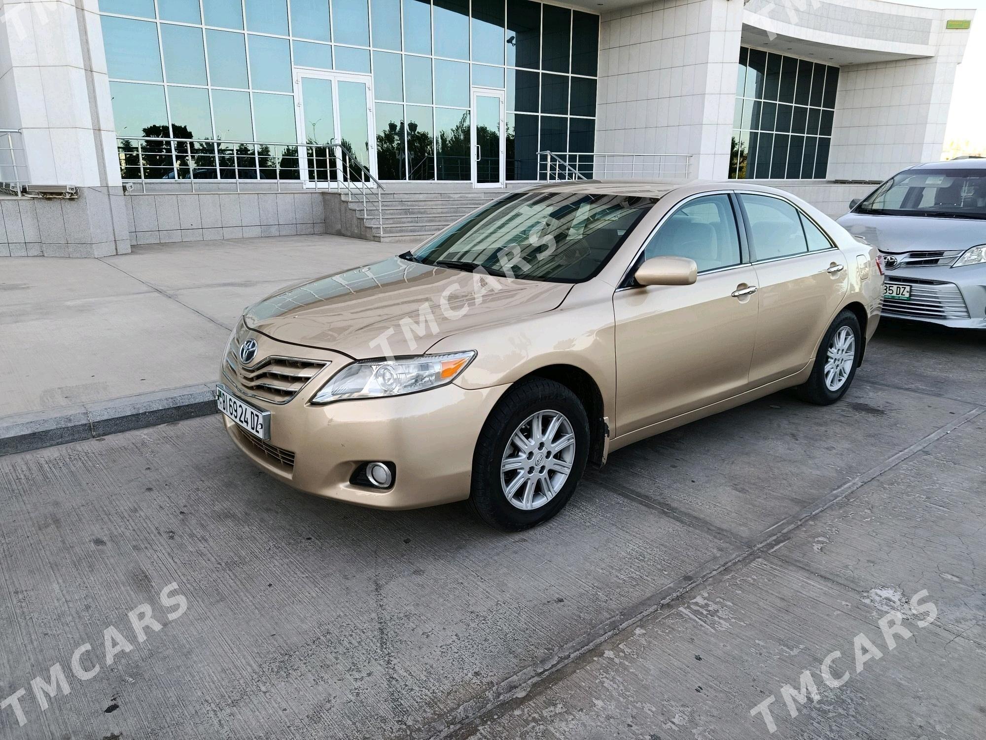 Toyota Camry 2010 - 190 000 TMT - Кёнеургенч - img 4