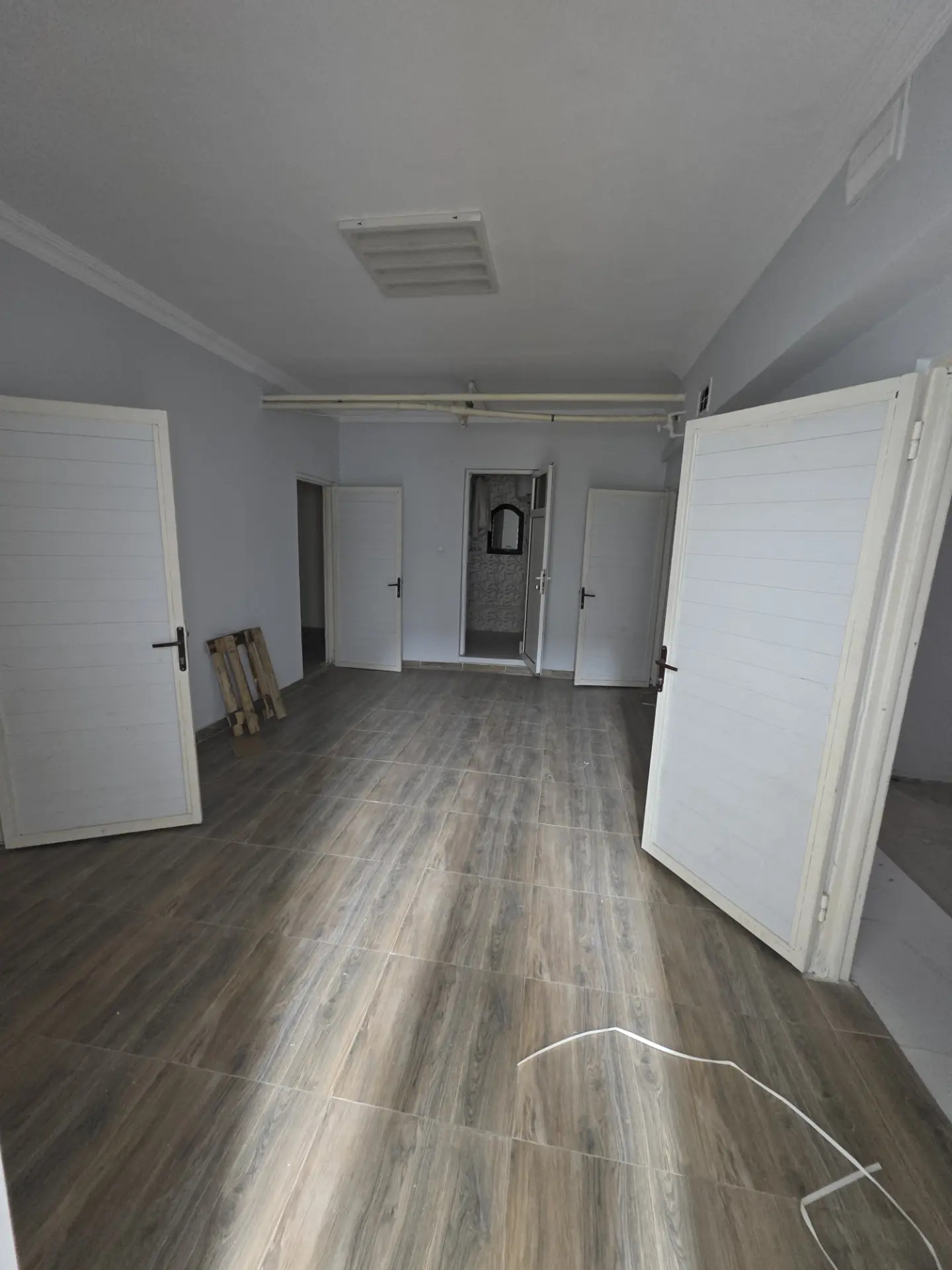 Mir 4 padwal 250m2 - Parahat 4 - img 1