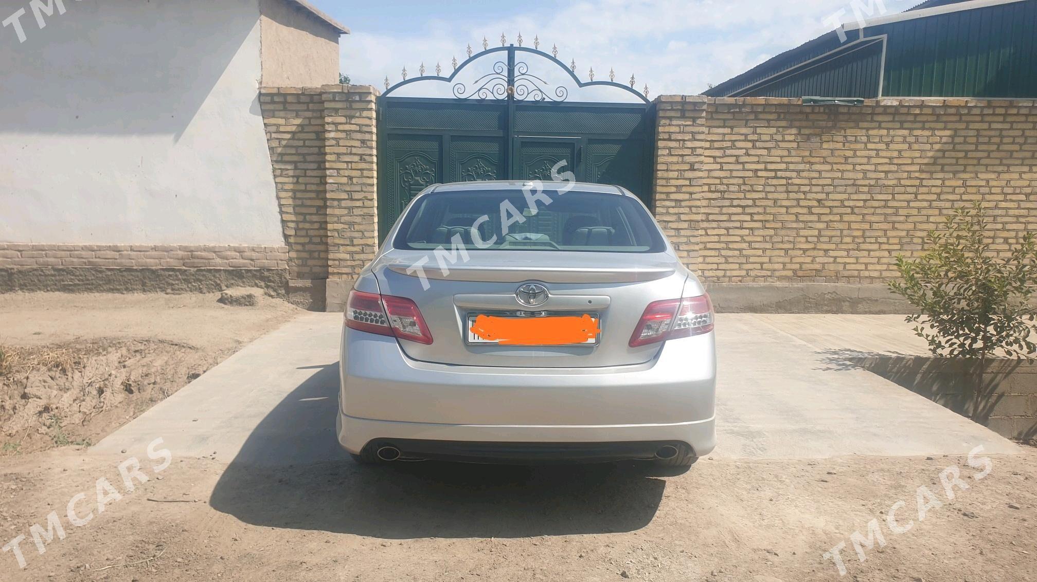 Toyota Camry 2011 - 180 000 TMT - Кёнеургенч - img 6