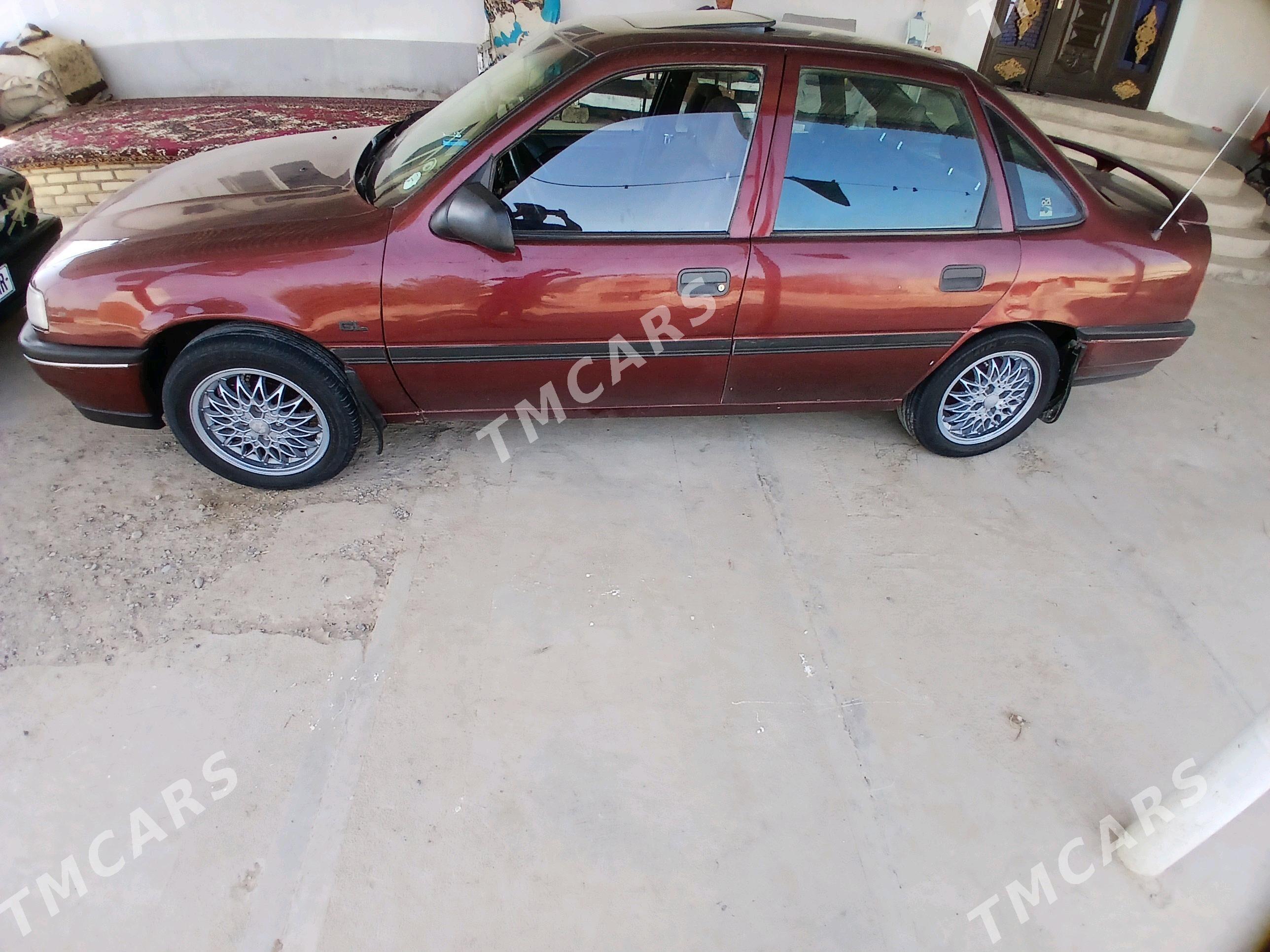 Opel Vectra 1992 - 33 000 TMT - Мары - img 3