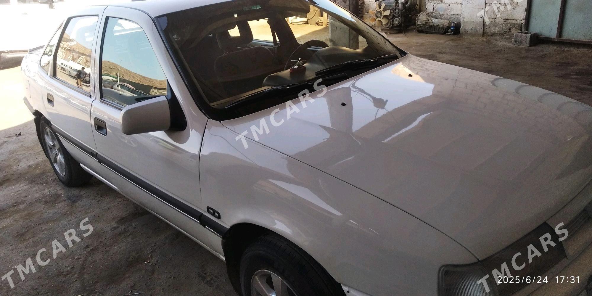 Opel Vectra 1995 - 50 000 TMT - Туркменбаши - img 3