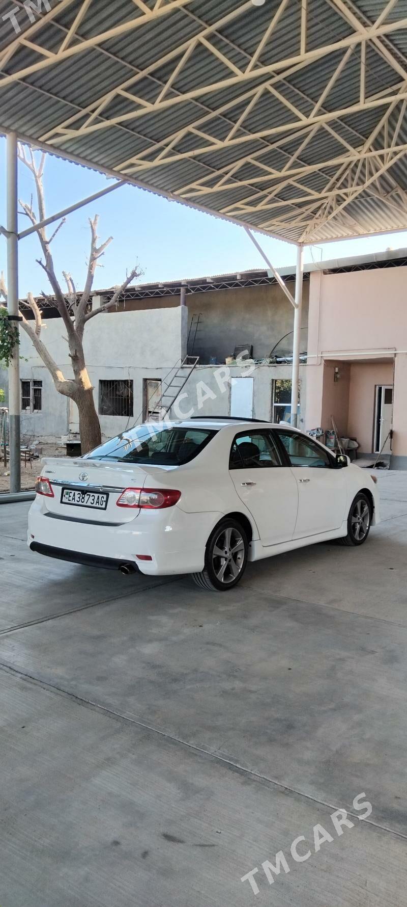 Toyota Corolla 2012 - 185 000 TMT - Aşgabat - img 2