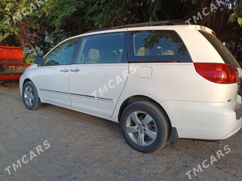 Toyota Sienna 2009 - 170 000 TMT - Türkmenabat - img 2