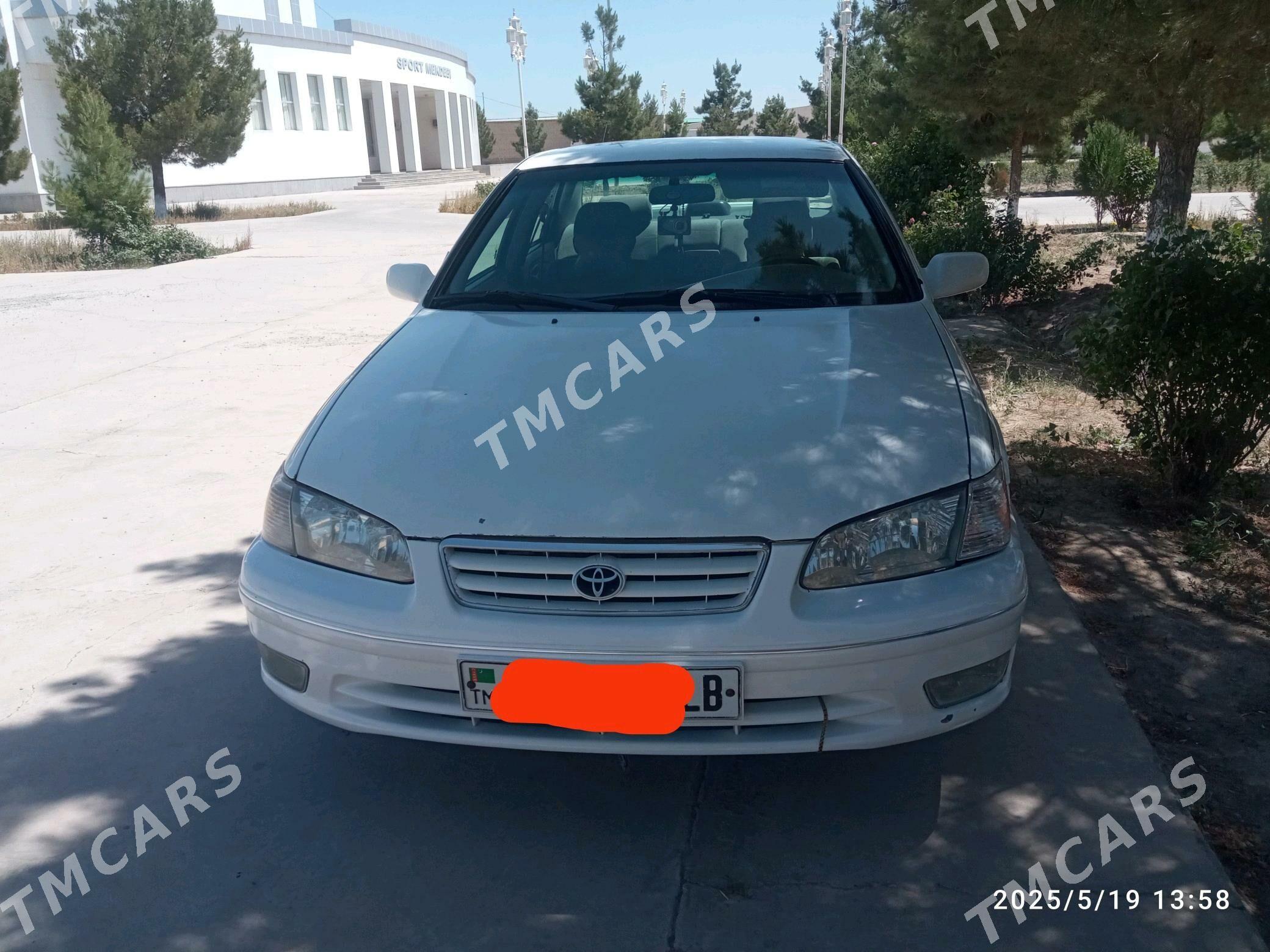 Toyota Camry 2000 - 135 000 TMT - Саят - img 4