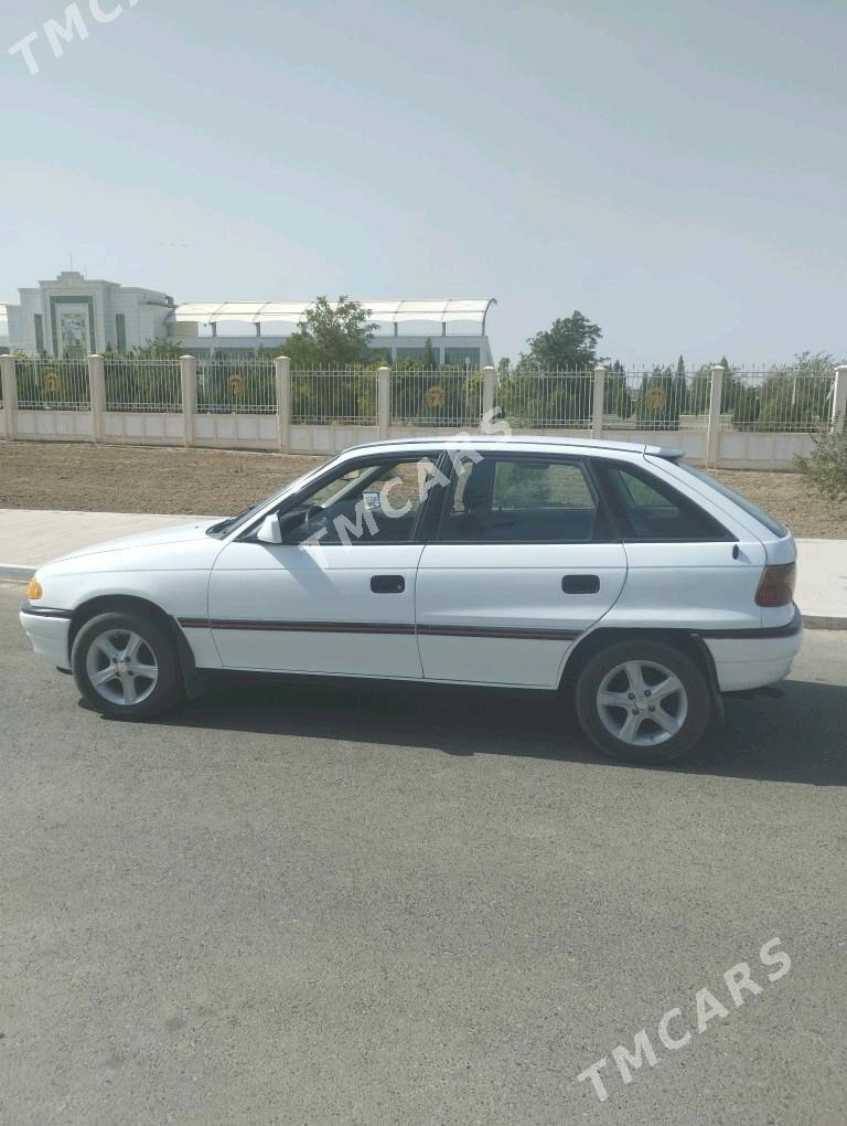 Opel Astra 1993 - 40 000 TMT - Мары - img 3