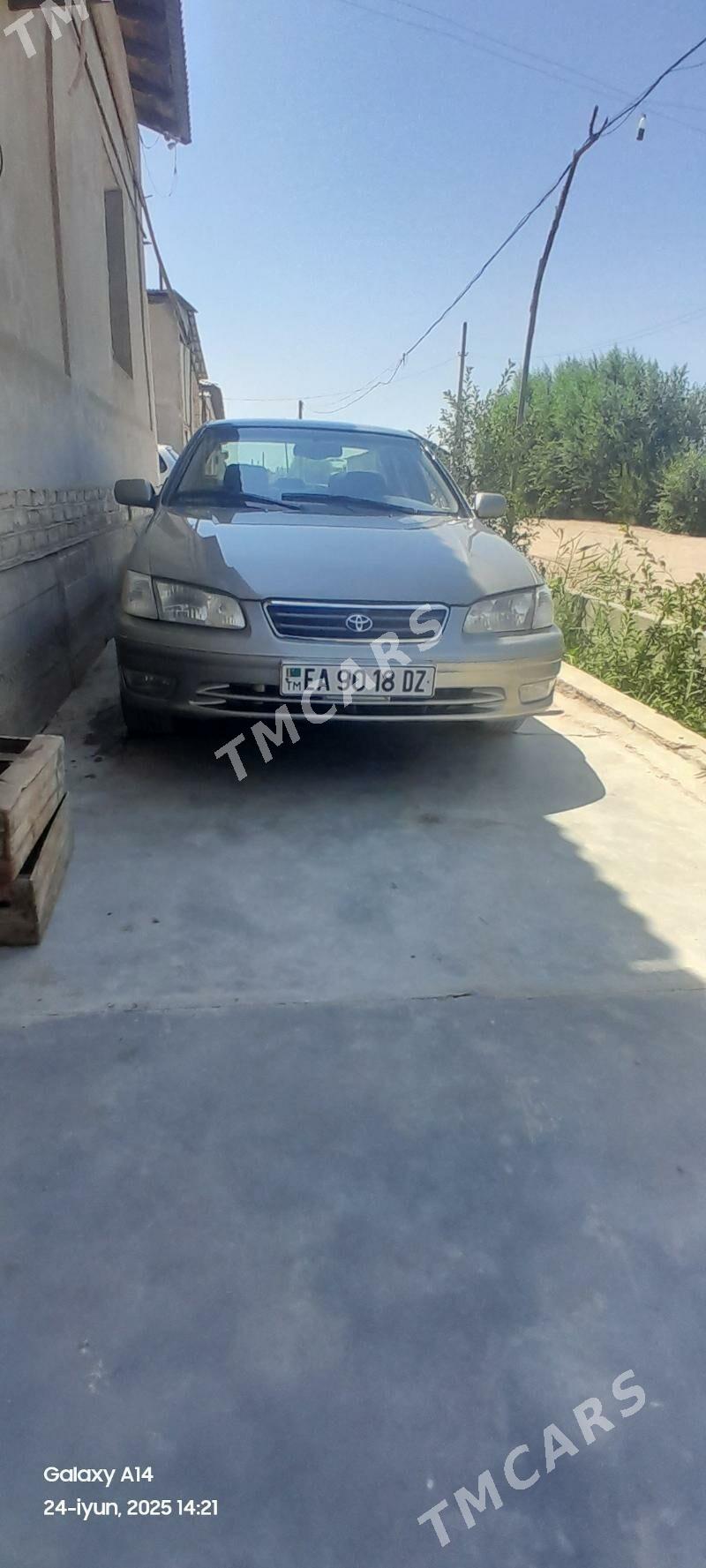 Toyota Camry 2000 - 125 000 TMT - Köneürgenç - img 2