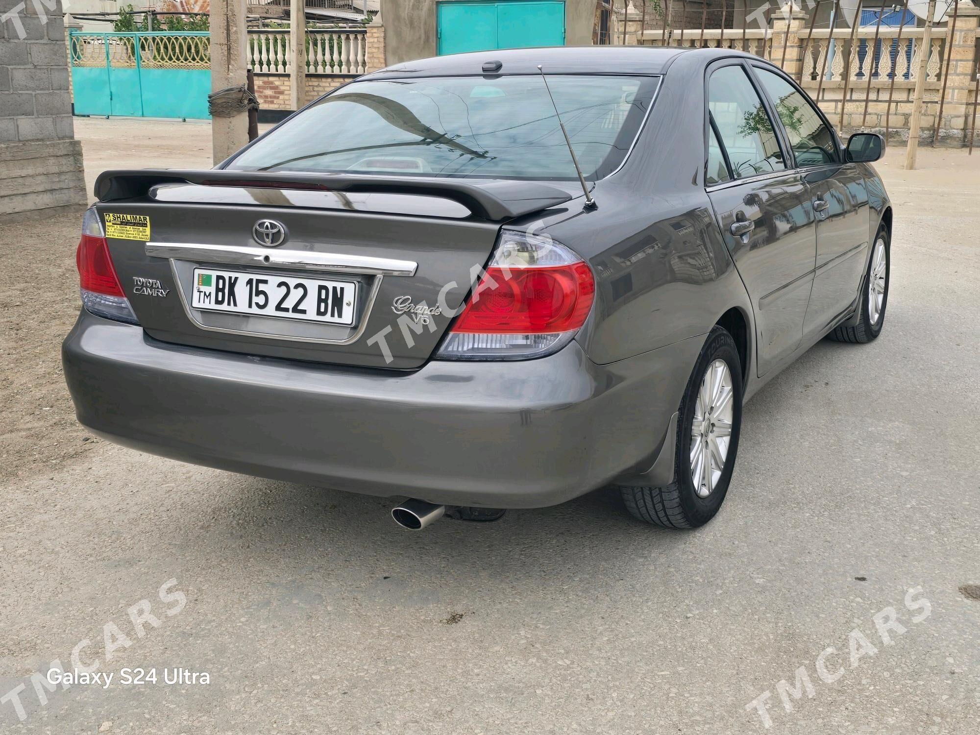 Toyota Camry 2005 - 165 000 TMT - Гумдаг - img 2
