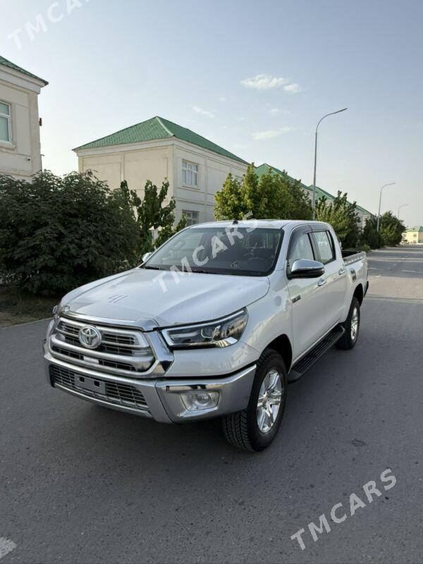 Toyota Hilux 2025 - 695 000 TMT - Ашхабад - img 2