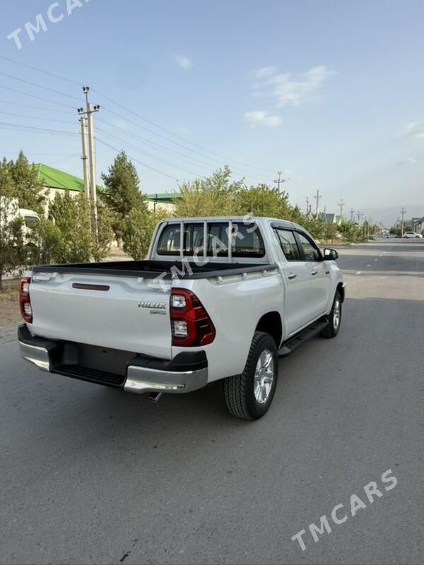 Toyota Hilux 2025 - 695 000 TMT - Ашхабад - img 3