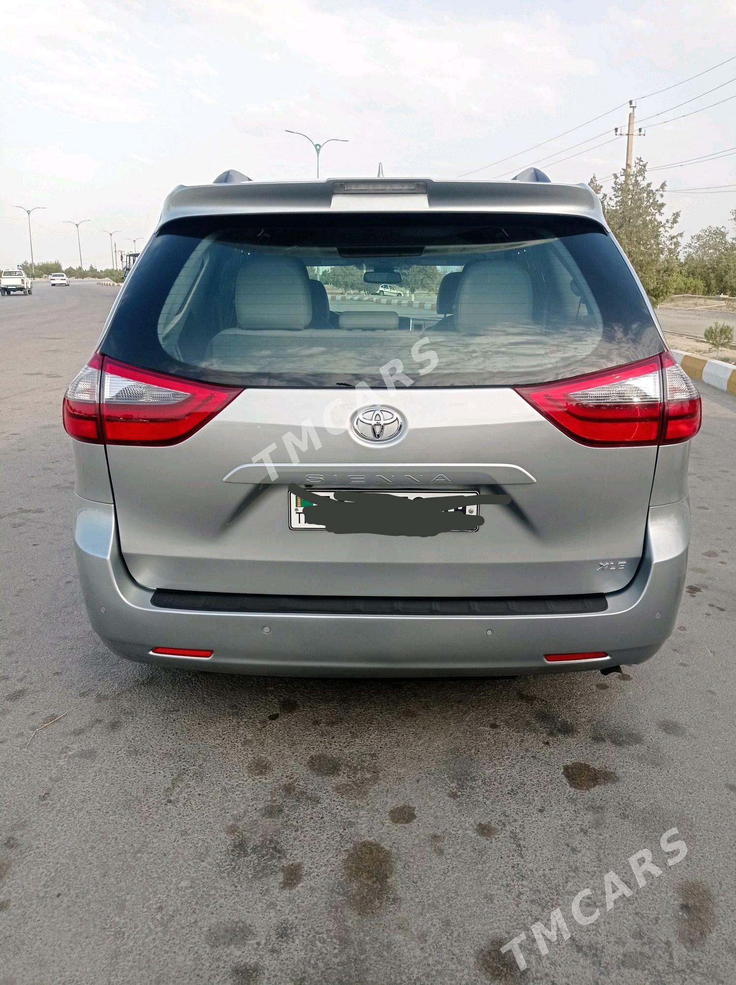 Toyota Sienna 2020 - 500 000 TMT - Ашхабад - img 4