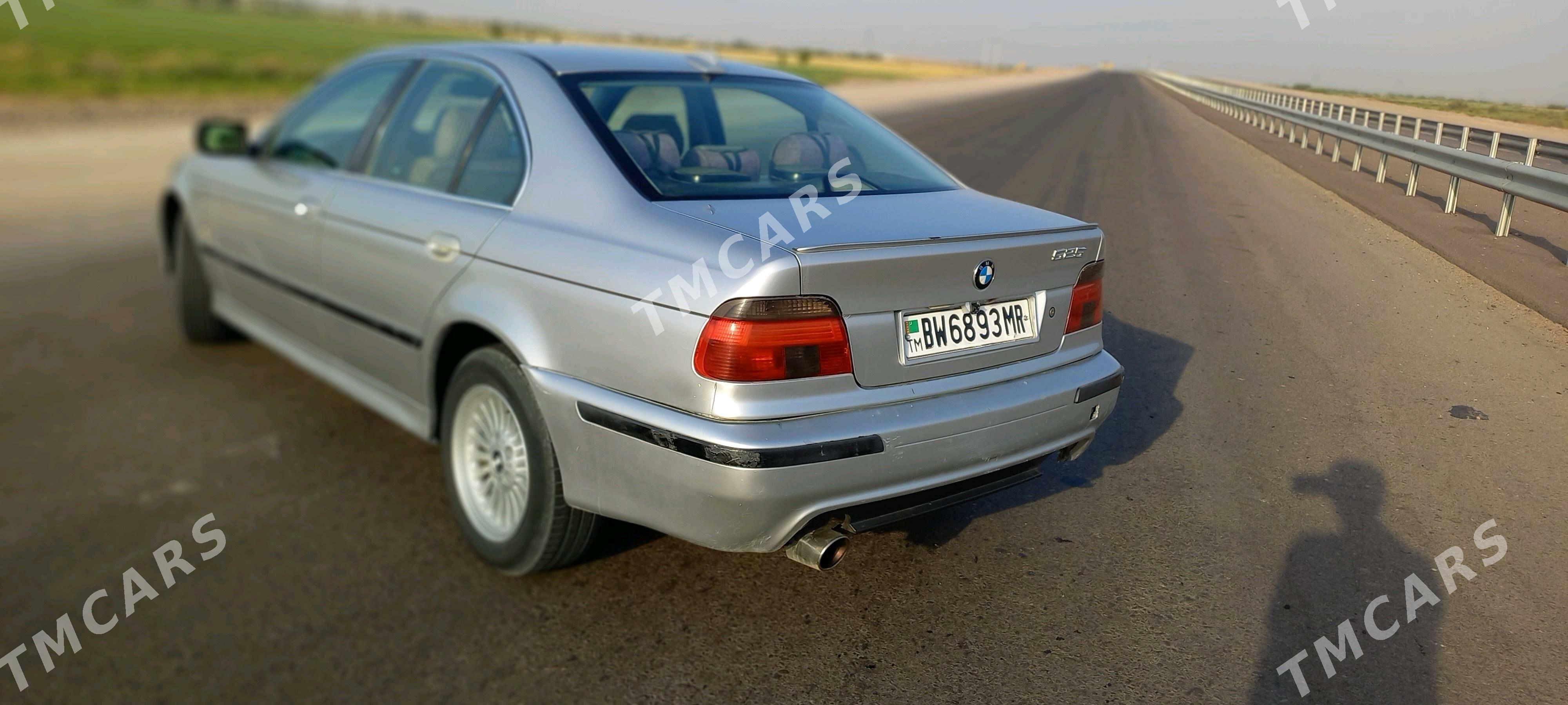 BMW E39 2000 - 85 000 TMT - Ýolöten - img 4