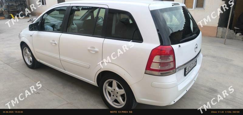 Opel Zafira 2009 - 130 000 TMT - Gökje - img 3