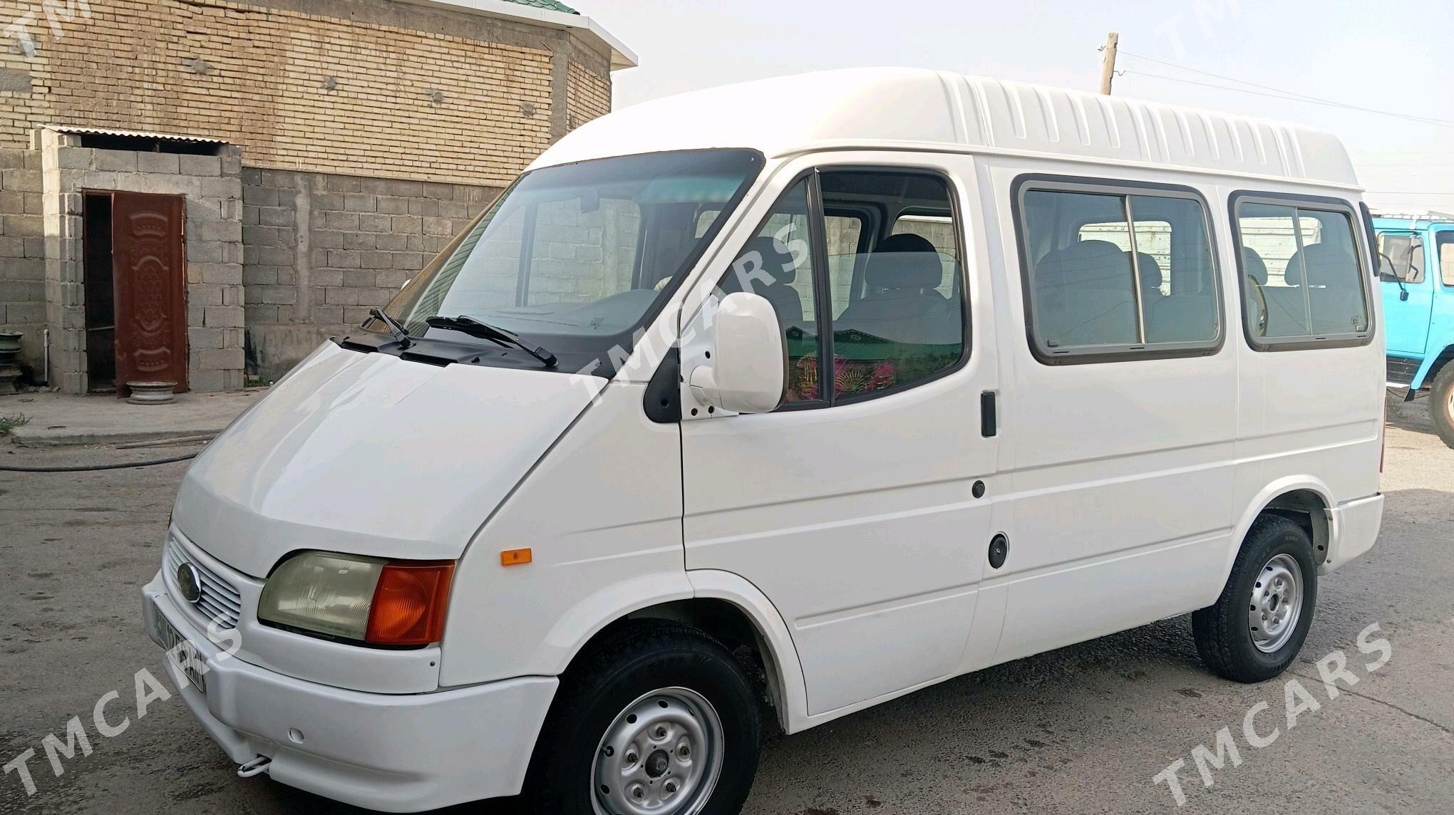 Toyota Hiace 1999 - 90 000 TMT - Kaka - img 3