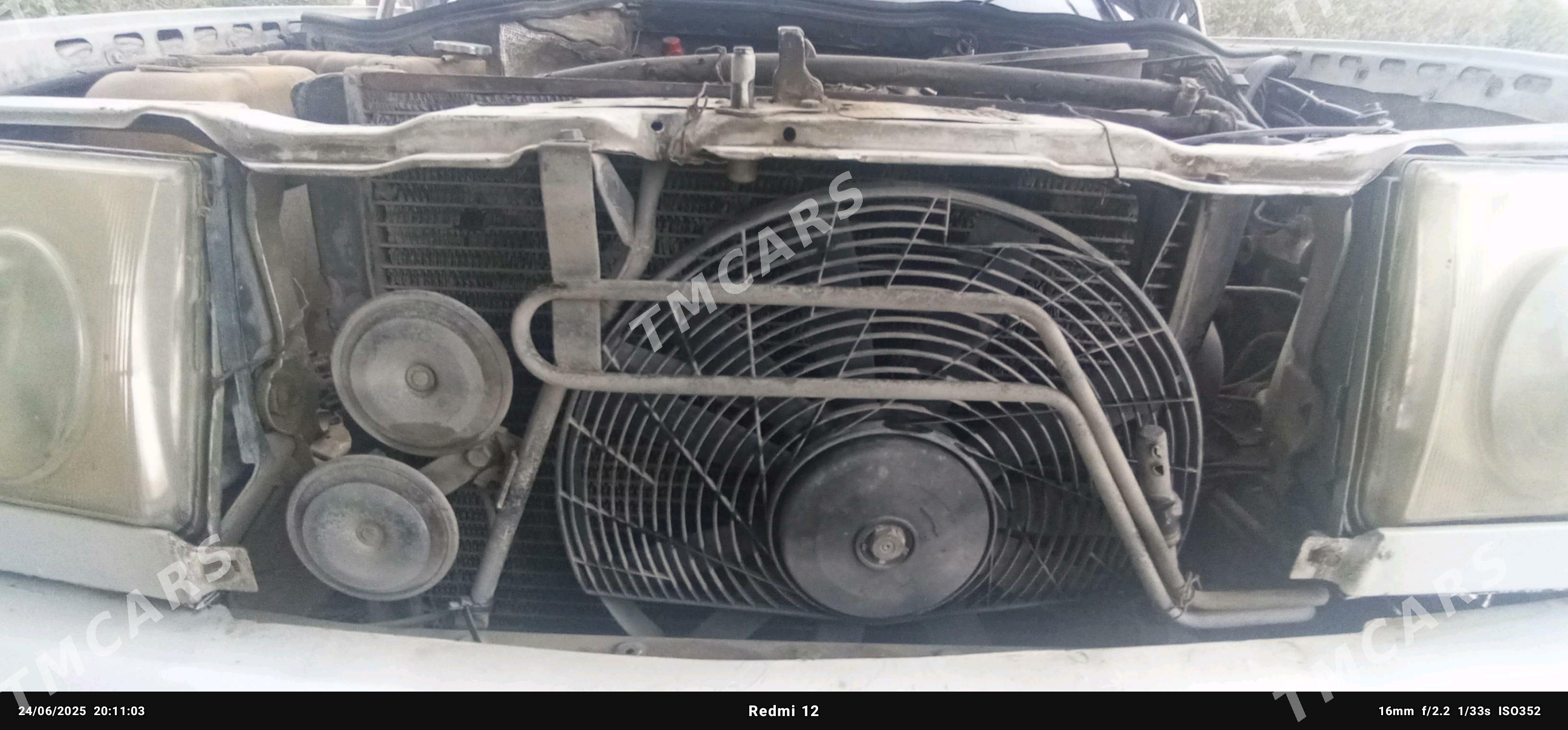 Mercedes-Benz 300E 1988 - 20 000 TMT - Гёкдепе - img 5