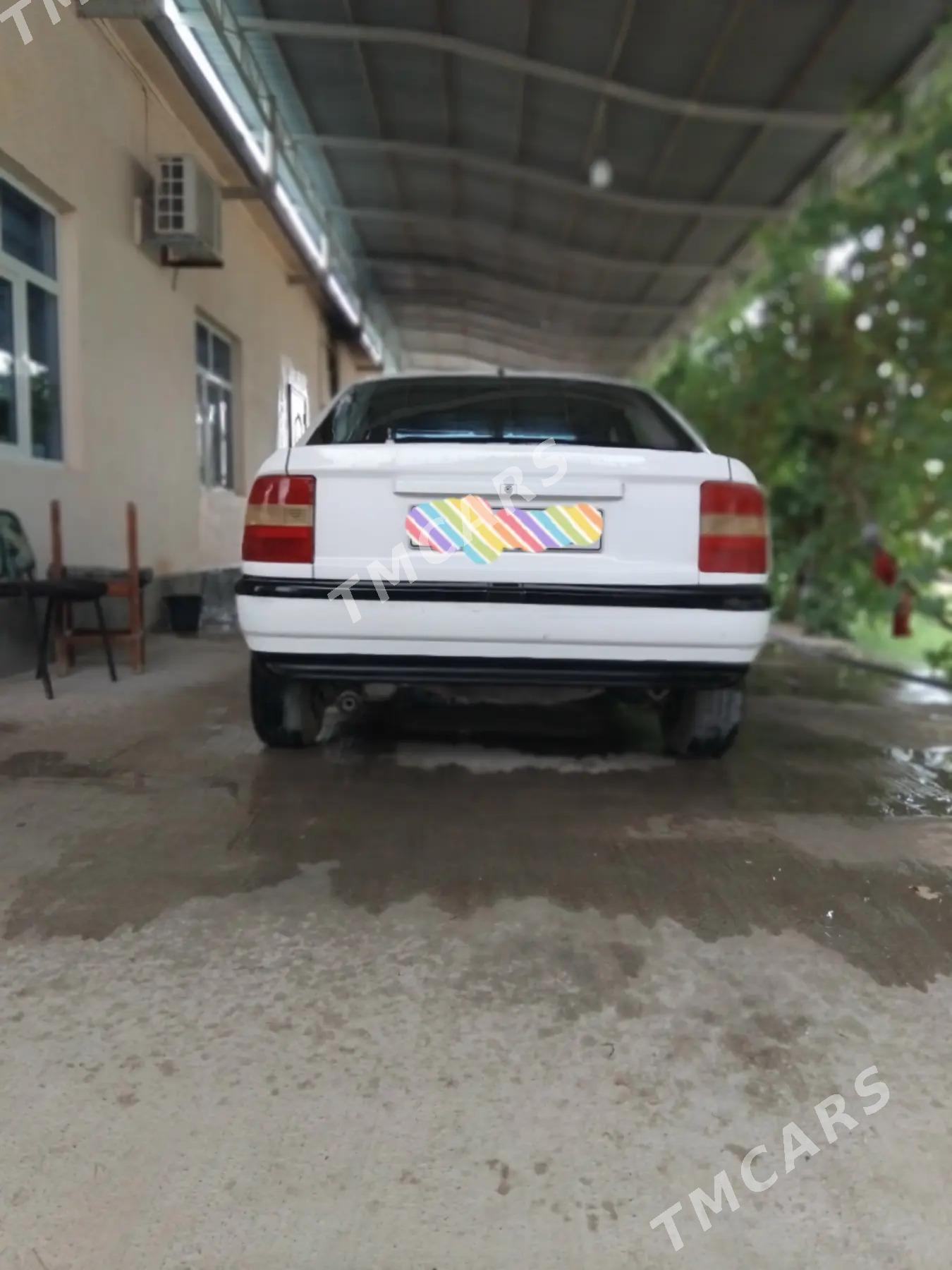 Opel Vectra 1990 - 38 000 TMT - Mary - img 3